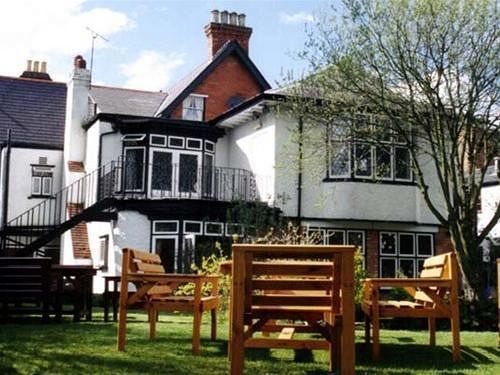 The Tudor Court Hotel Solihull Buitenkant foto